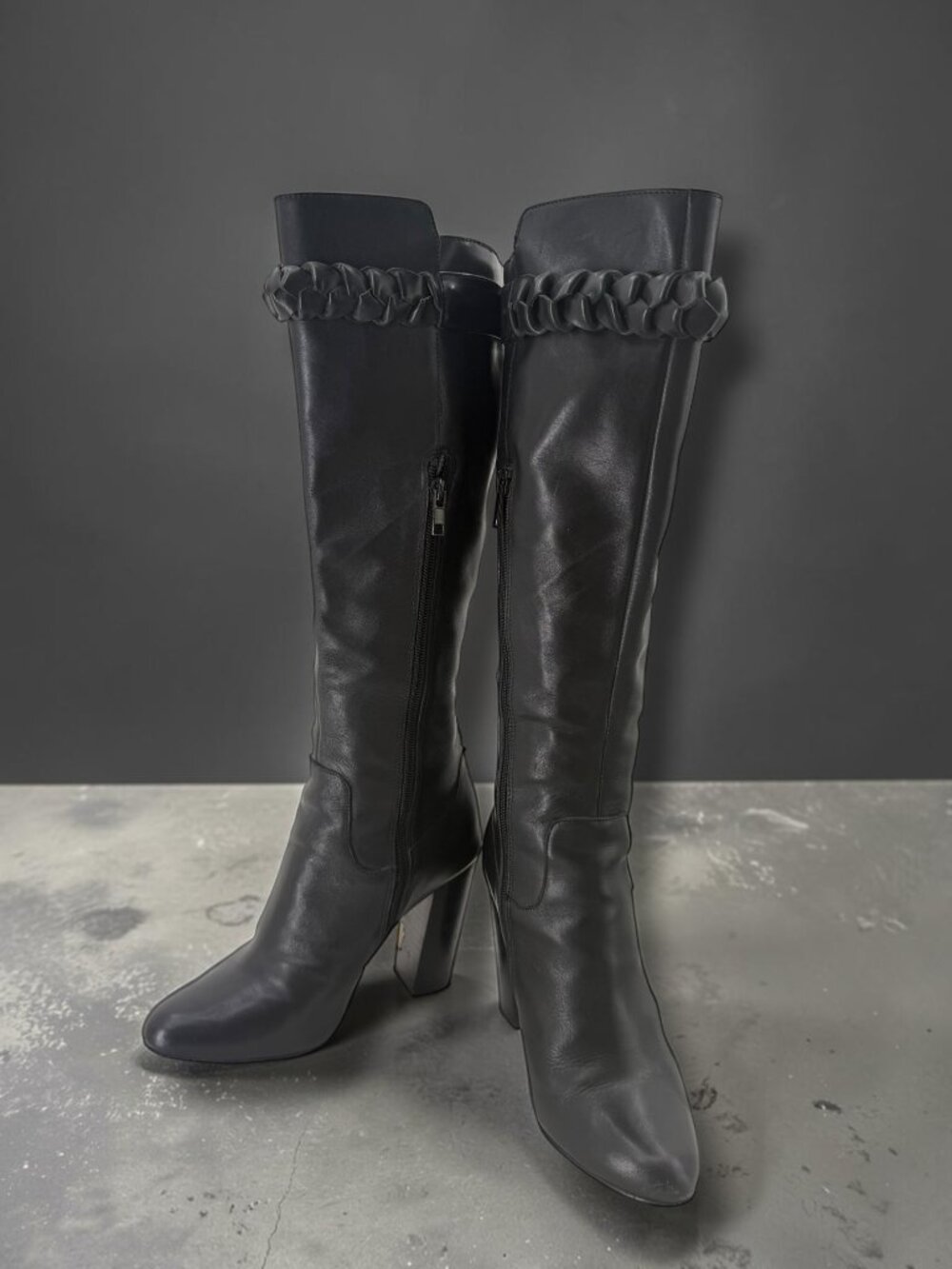 Saks‎ Fifth Avenue Leather Heeled Ankle Boots Size 7